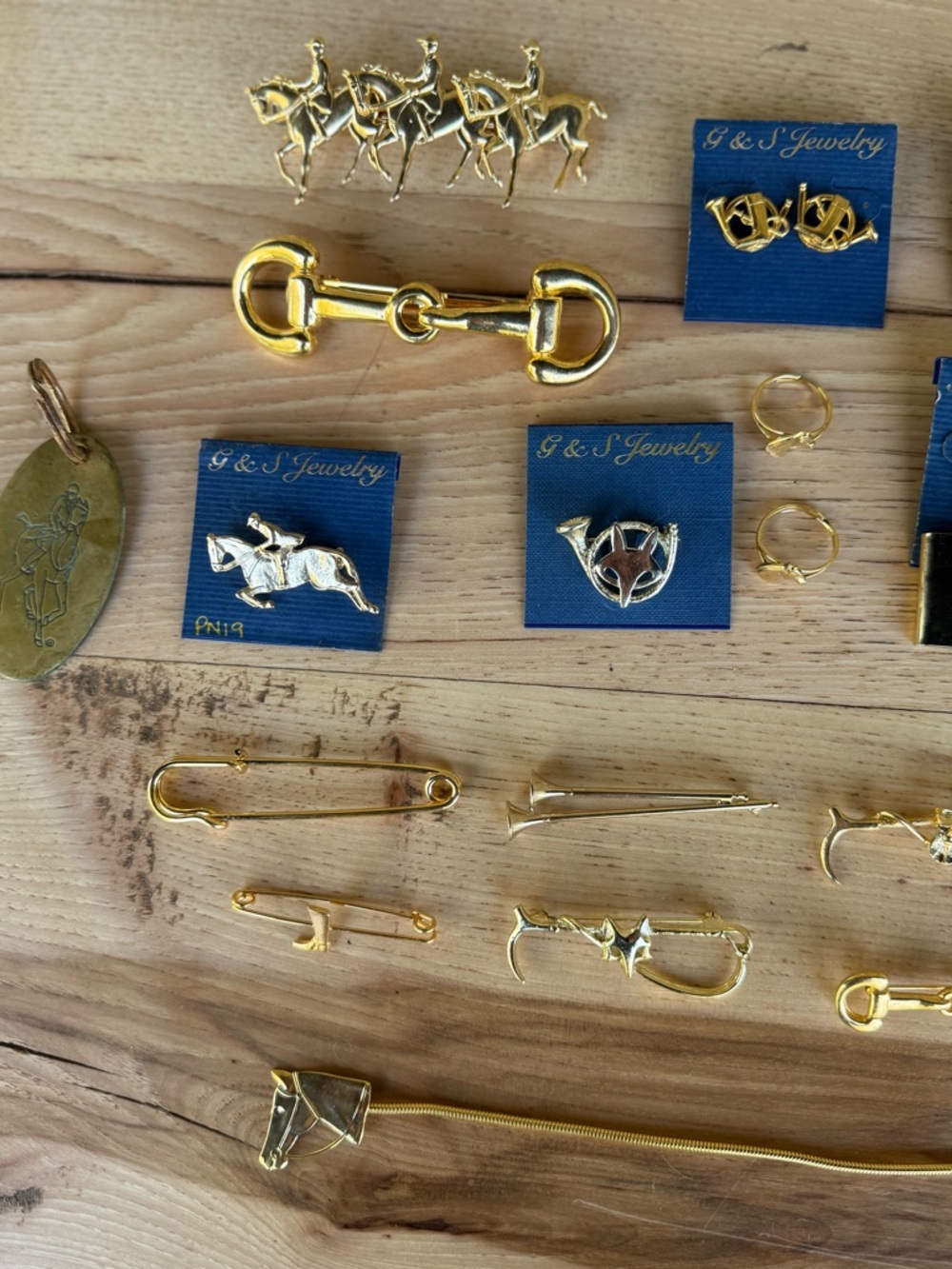 Gold Tone Vintage Equestrian Foxhunt Jewelry Lot 23 Pieces - Picture 3 of 7